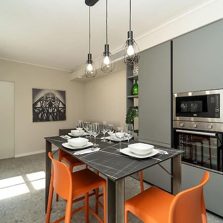 Apt 2 Min From The Cathedral With Private Parking Como Exteriör bild